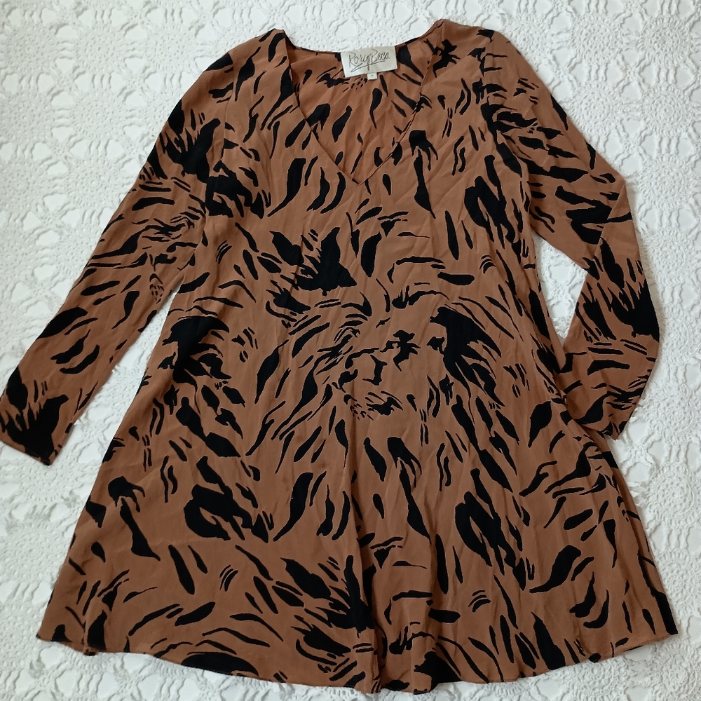 Rory Beca Shift Dress 100% Silk Brown Black Zebra Short V Neck Medium Women M